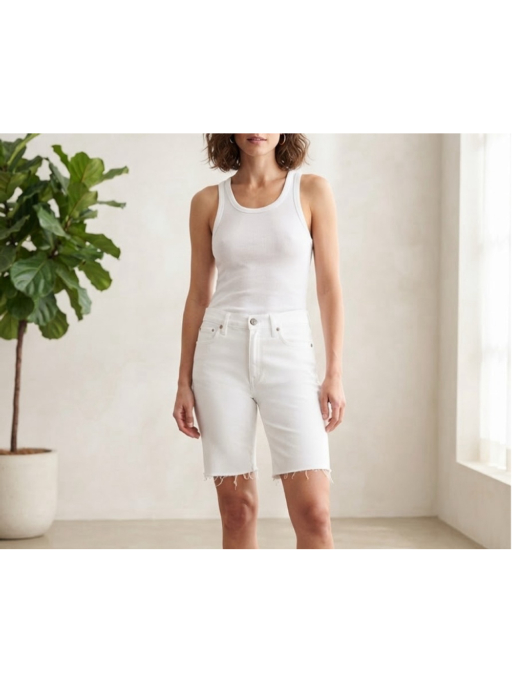 Women's Gap White High Rise Bermuda Shorts Size 4